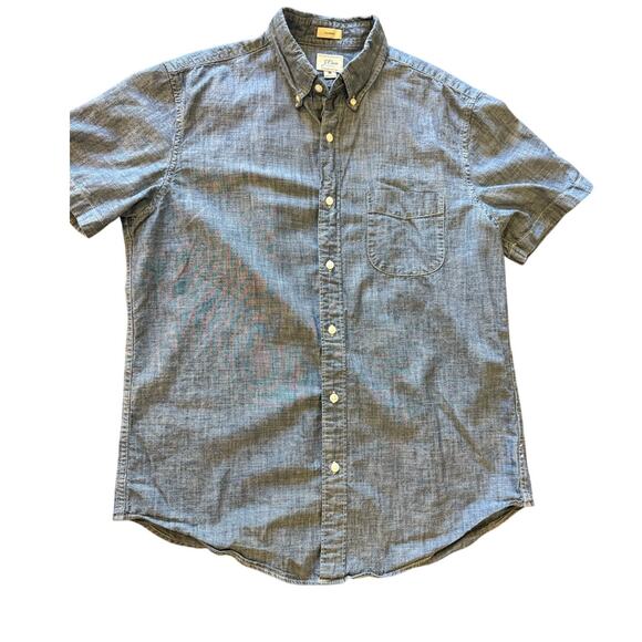 J. Crew Denim Jean Button Down Shirt Top Men size M Classic Fit Chambray J Crew - Picture 1 of 6